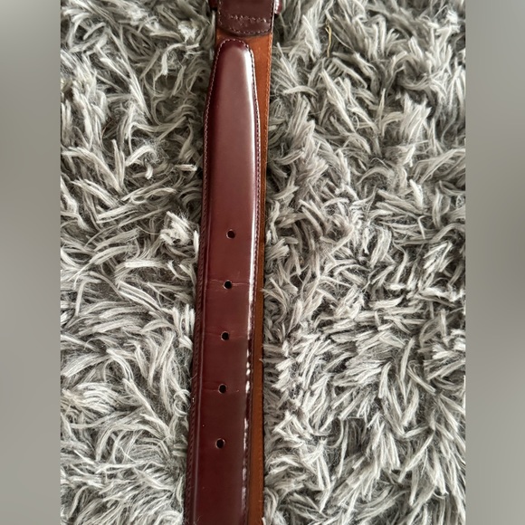 Coach Hand Crafted in USA Oil Tanned Cowhide Leather 5933 Reddish Brown Belt 40 - Picture 2 of 6